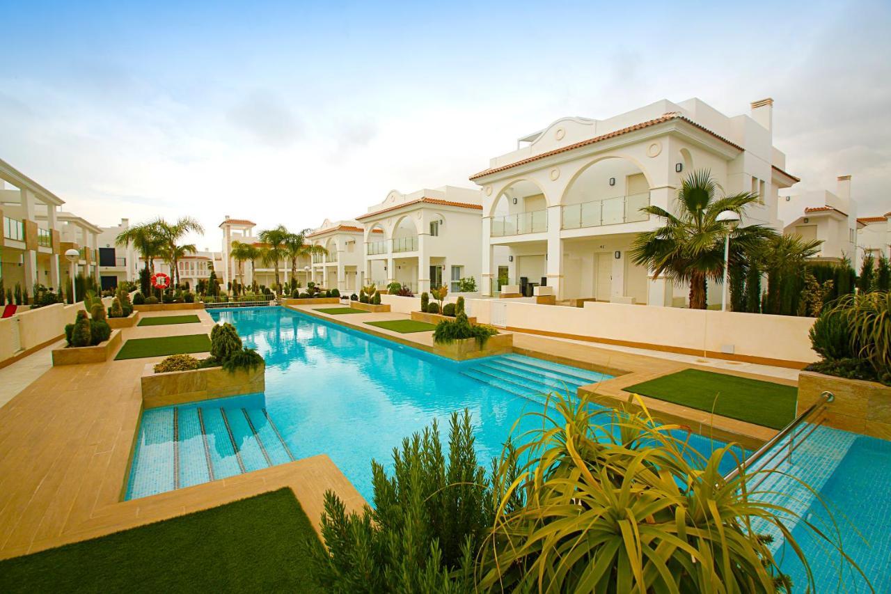 Luxury Bungalow Allegra 43 With Ac And Pool Ciudad Quesada Exterior photo