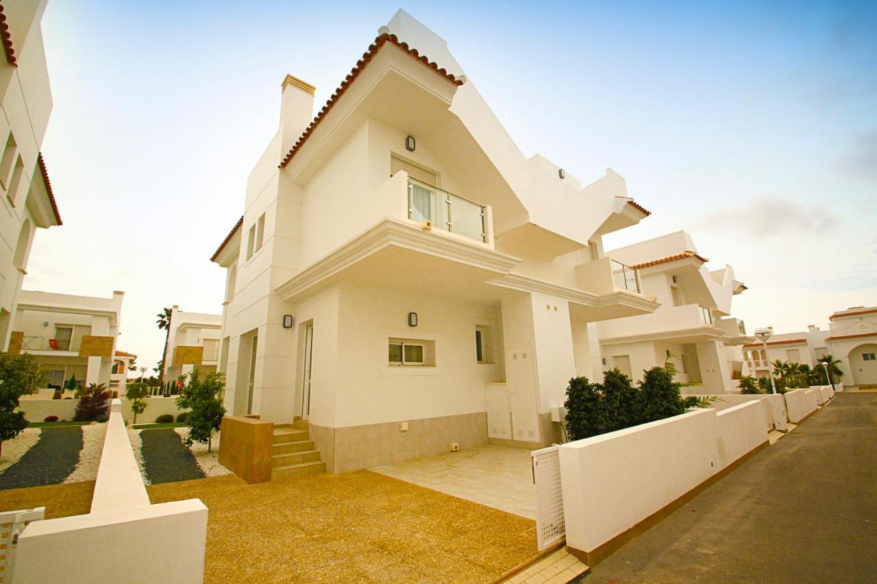 Luxury Bungalow Allegra 43 With Ac And Pool Ciudad Quesada Exterior photo